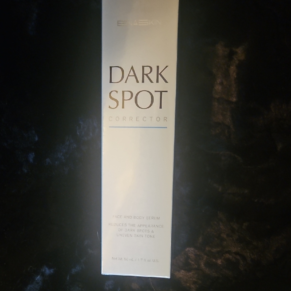 EnaSkin Dark Spot Corrector NIB
